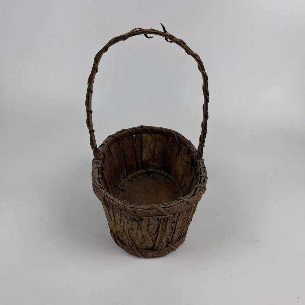 Rustic Natural Tree Bark Gathering Basket with‎ Handle Oval Primitive Wood Decor